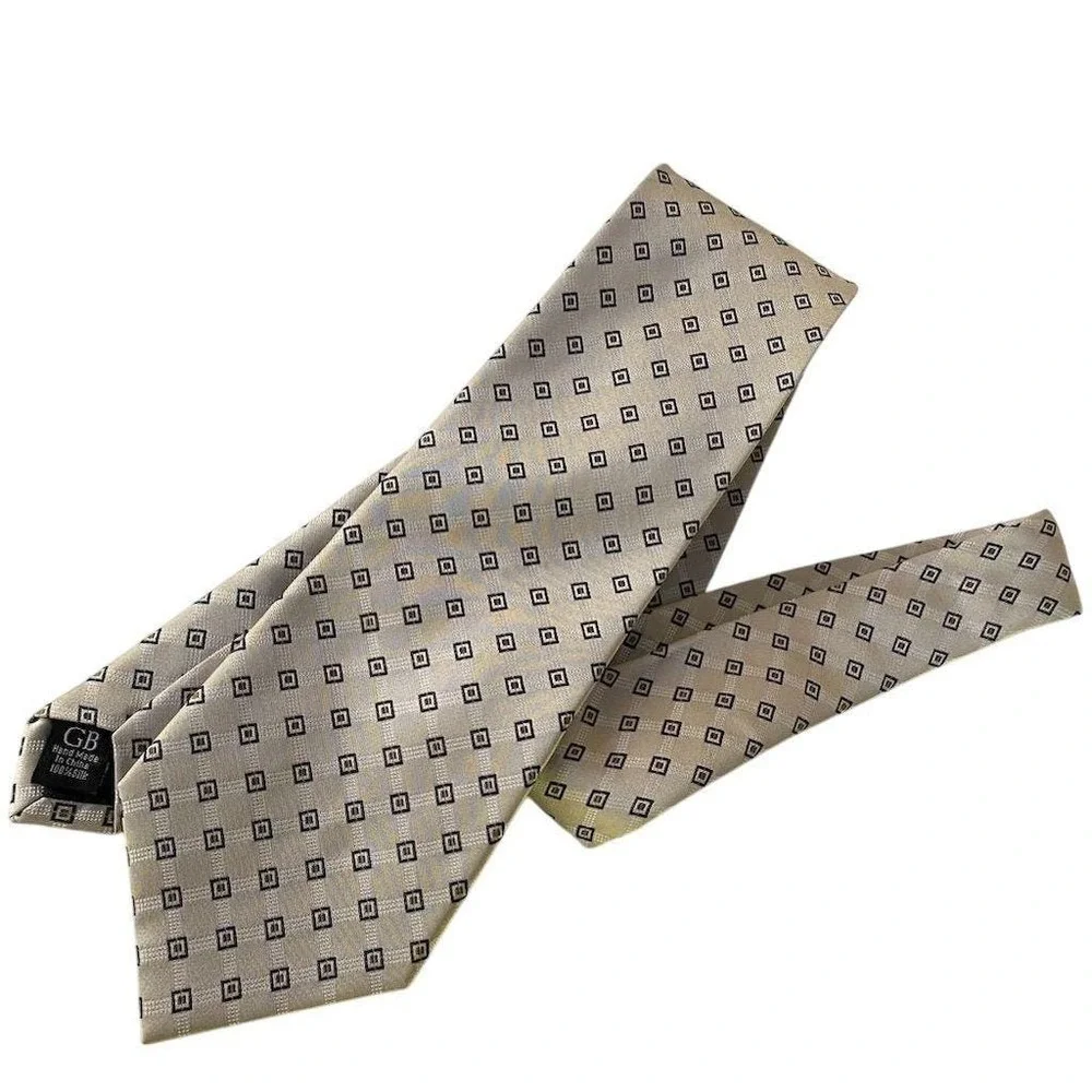 VTG Tan & Black Geoffrey Beene Men's Silk Necktie Geometric Pattern Vintage-NICE